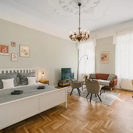 Apartament Grand